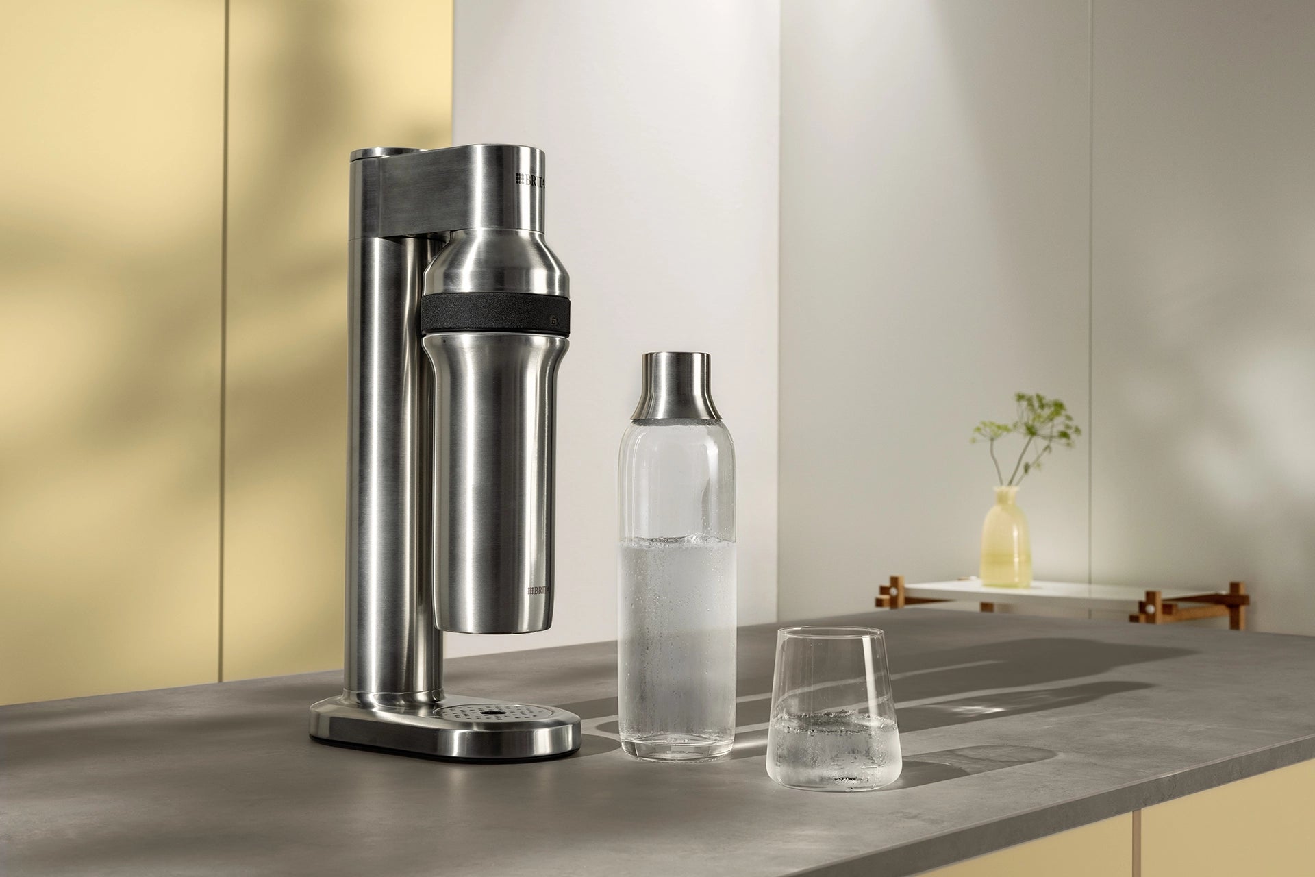 Charger la vidéo : Gazéificateur d'eau vu sous plusieurs angles