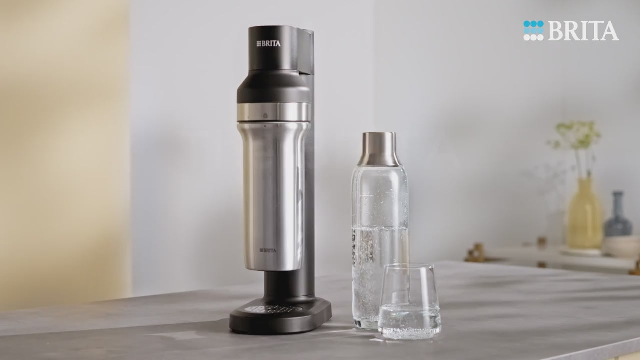 Charger la vidéo : Sparkling water maker shown from multiple angles