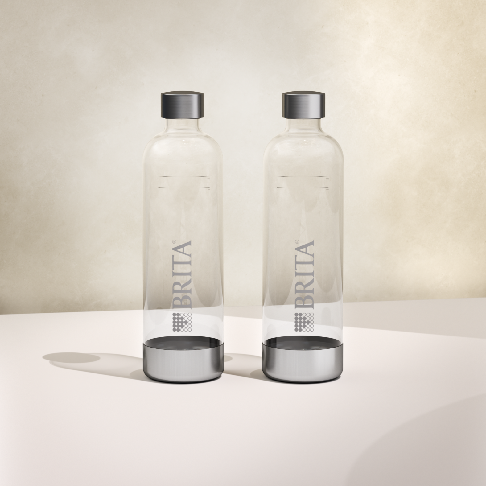 BRITA sodaONE Des bouteilles sur un fond beige.